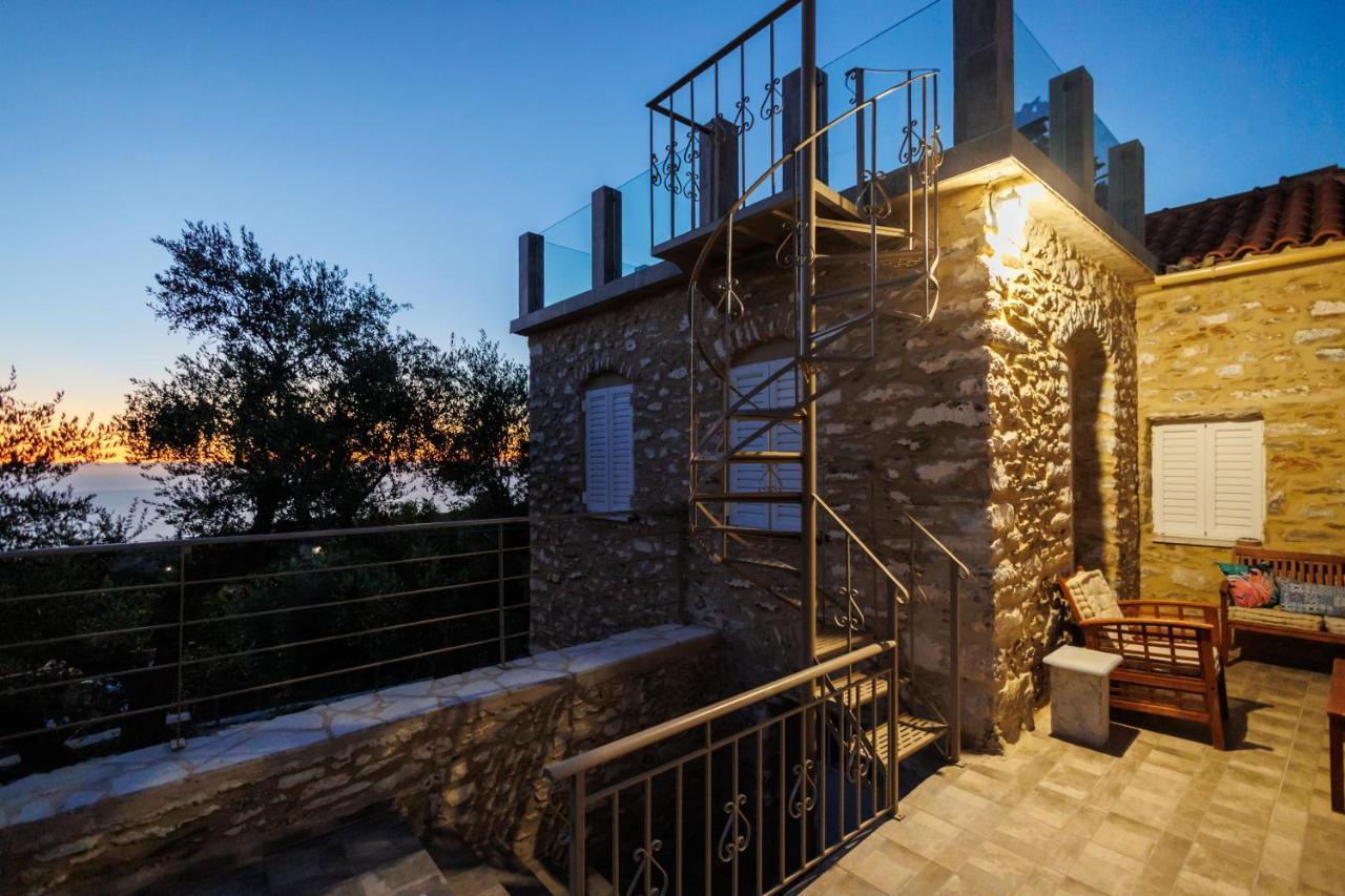 Villa Somatiana- Traditional Stone House , West Mani Thalamai Экстерьер фото